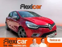 Usado Renault Clio Zen 118 CV (86 kW) 2017 Rojo Utilitario