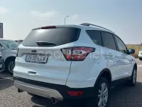 Usado Ford Kuga Trend 120 CV (88 kW) 2019 Blanco SUV