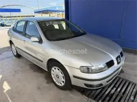 Usado Seat Toledo Stella 105 CV (77 kW) 2003 Gris / plata Berlina
