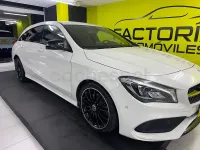 Usado Mercedes CLA220 Shooting Brake 177 CV (130 kW) 2017 Blanco Familiar