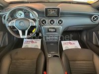 Usado Mercedes A180 AMG line 109 CV (80 kW) 2014 Negro Berlina