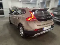 Usado Volvo V40 CC Momentum 150 CV (110 kW) 2016 Marrón Familiar