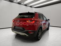 Usado Kia Stonic 120 CV (88 kW) 2019 Rojo SUV