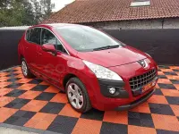 Usado Peugeot 3008 Premium 112 CV (82 kW) 2011 Granate Familiar