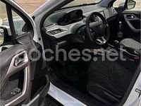 Usado Peugeot 2008 Allure 100 CV (73 kW) 2015 Blanco SUV