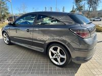 Usado Opel Astra GTC Sport 120 CV (88 kW) 2010 Gris / plata Berlina