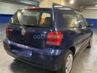 Usado VW Polo Trendline 75 CV (55 kW) 2001 Azul Berlina