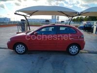 Usado Seat Ibiza Sport 100 CV (73 kW) 2007 Rojo Berlina