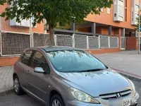 Usado Peugeot 307 110 CV (80 kW) 2005 Gris / plata Berlina