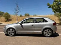 Usado Audi A3 Ambition 105 CV (77 kW) 2005 Gris / plata Utilitario