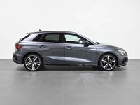 Usado Audi A3 Sportback Ambiente 150 CV (110 kW) 2021 Gris Utilitario