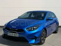 Usado Kia Ceed 100 CV (73 kW) 2025 Azul Utilitario