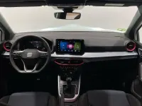 Usado Seat Arona FR 115 CV (84 kW) 2024 Blanco SUV