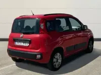 Usado Fiat Panda Lounge 69 CV (50 kW) 2017 Rojo Utilitario