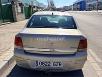 Usado Opel Astra Edition 110 CV (80 kW) 2010 Gris / plata Berlina