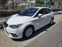 Usado Seat Ibiza Style 80 HP (58 kW) 2022 Branco Sedan