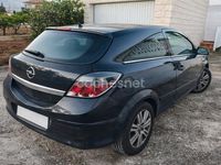 Usado Opel Astra GTC Cosmo 150 CV (110 kW) 2007 Negro Berlina