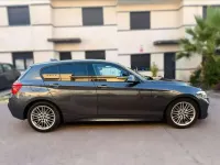 Usado BMW 118 Performance 150 CV (110 kW) 2019 Gris Utilitario