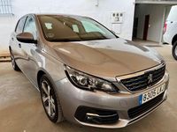 Usado Peugeot 308 Allure 130 CV (95 kW) 2020 Gris / plata Berlina