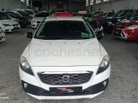 Usado Volvo V40 CC Momentum 115 CV (84 kW) 2015 Blanco Familiar