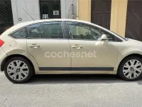 Usado Citroën C4 110 CV (80 kW) 2007 Beige Berlina