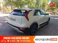 Usado Kia Niro 141 CV (103 kW) 2023 Blanco SUV