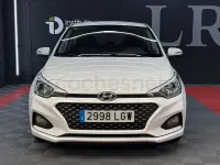 Usado Hyundai i20 100 CV (73 kW) 2020 Blanco Utilitario