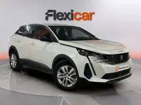 Usado Peugeot 3008 Active 131 CV (96 kW) 2023 Blanco SUV