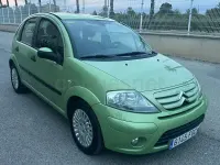Usado Citroën C3 Exclusive 70 CV (51 kW) 2006 Verde Berlina