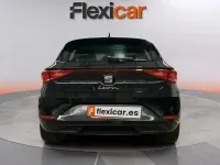 Usado Seat Leon Style 150 HP (110 kW) 2024 Preto Sedan