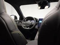 Usado Lynk & Co 01 276 CV (202 kW) 2025 Verde SUV