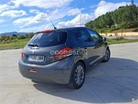 Usado Peugeot 208 Style 82 CV (60 kW) 2017 Gris / plata Utilitario