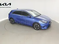 Usado Kia Ceed 100 CV (73 kW) 2025 Azul Utilitario
