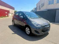 Usado Hyundai ix20 Comfort 90 CV (66 kW) 2011 Gris / plata Utilitario