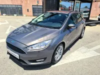 Usado Ford Focus Trend 125 CV (91 kW) 2015 Beige Berlina