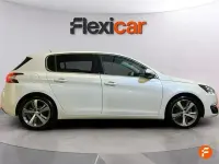 Usado Peugeot 308 GT-line 130 CV (95 kW) 2017 Blanco Berlina