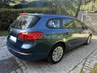 Usado Opel Astra Selective 136 CV (100 kW) 2015 Azul Familiar