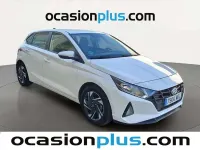 Usado Hyundai i20 84 CV (61 kW) 2023 Blanco Utilitario