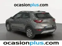 Usado Kia Stonic 101 CV (74 kW) 2025 Gris SUV