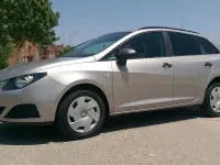 Usado Seat Ibiza ST Reference 90 CV (66 kW) 2012 Beige Familiar