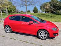 Usado Seat Leon Reference 90 CV (66 kW) 2010 Rojo Utilitario