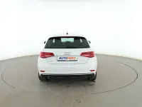 Usado Audi A3 Sportback Design 116 CV (85 kW) 2018 Blanco Utilitario