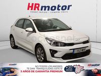 Usado Kia Rio 100 CV (73 kW) 2023 Blanco Berlina