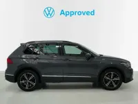 Usado VW Tiguan Life 150 CV (110 kW) 2021 Gris SUV