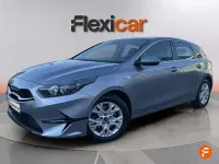 Usado Kia Ceed 136 CV (100 kW) 2023 Gris Utilitario