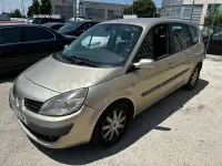 Usado Renault Grand Scénic II Dynamique 130 CV (95 kW) 2007 Gris / plata Monovolumen
