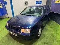 Usado VW Golf IV 110 CV (80 kW) 2001 Azul Berlina