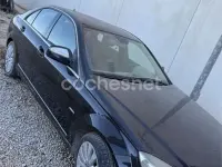 Usado Mercedes C320 Elegance 224 CV (164 kW) 2007 Negro Berlina