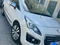 Usado Peugeot 3008 Style 120 CV (88 kW) 2015 Blanco Familiar