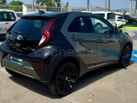 Usado Toyota Aygo X 72 CV (52 kW) 2023 Verde SUV